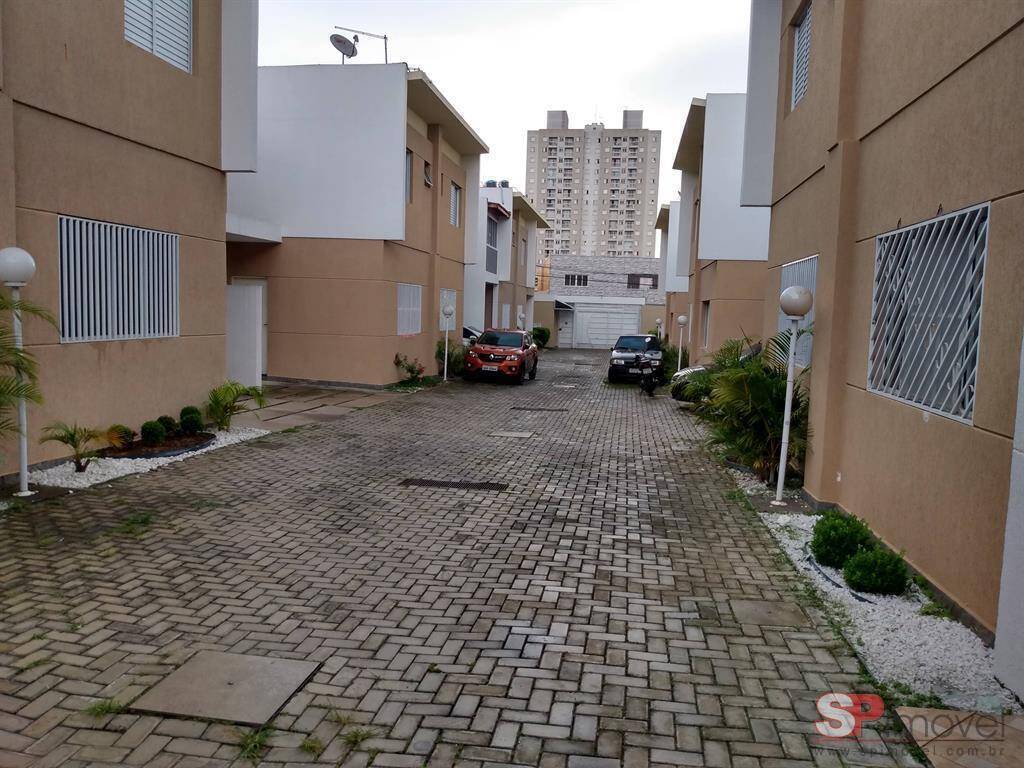 Casa à venda com 3 quartos, 85m² - Foto 4