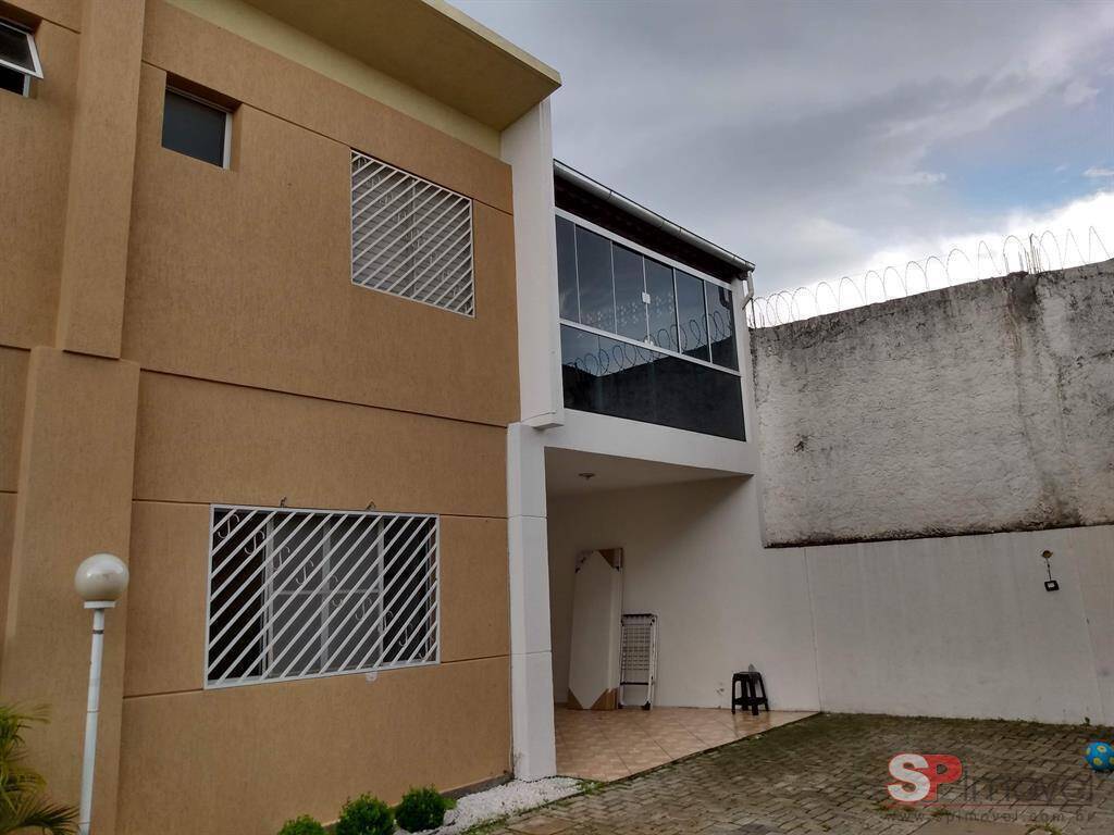 Casa à venda com 3 quartos, 85m² - Foto 1