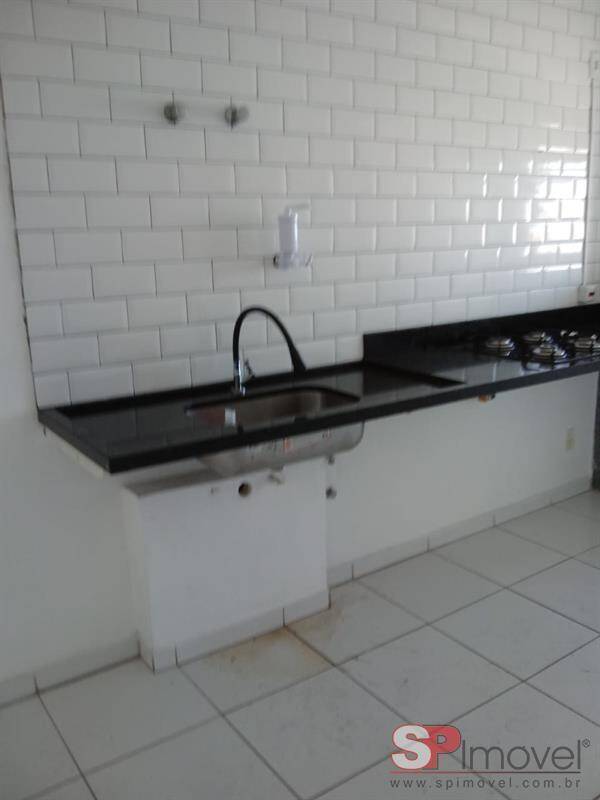 Apartamento à venda com 3 quartos, 69m² - Foto 3