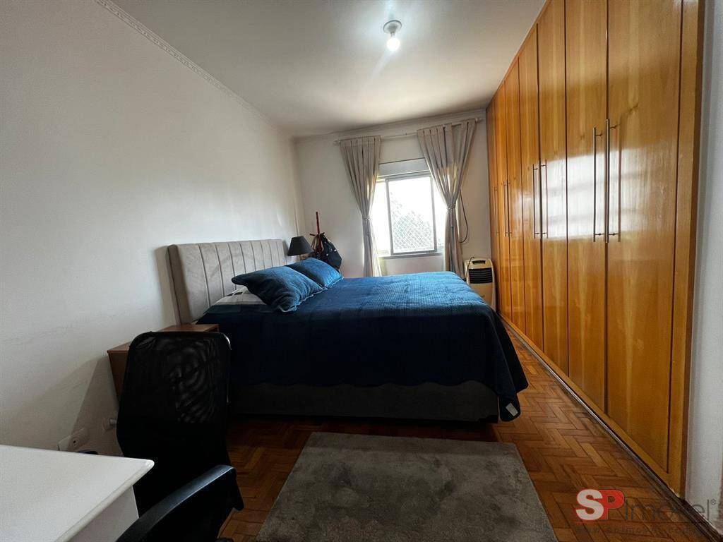 Apartamento à venda com 4 quartos, 154m² - Foto 2