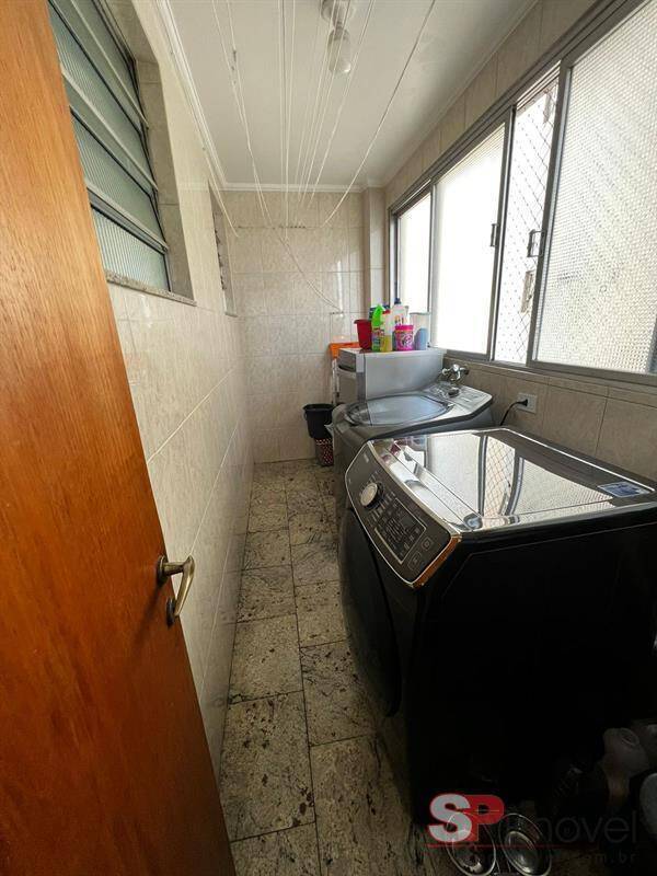 Apartamento à venda com 4 quartos, 154m² - Foto 11