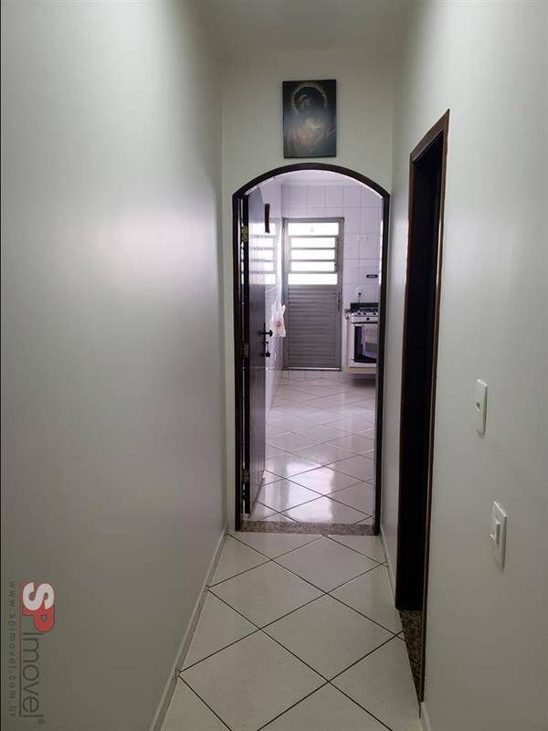Casa à venda com 3 quartos, 202m² - Foto 11