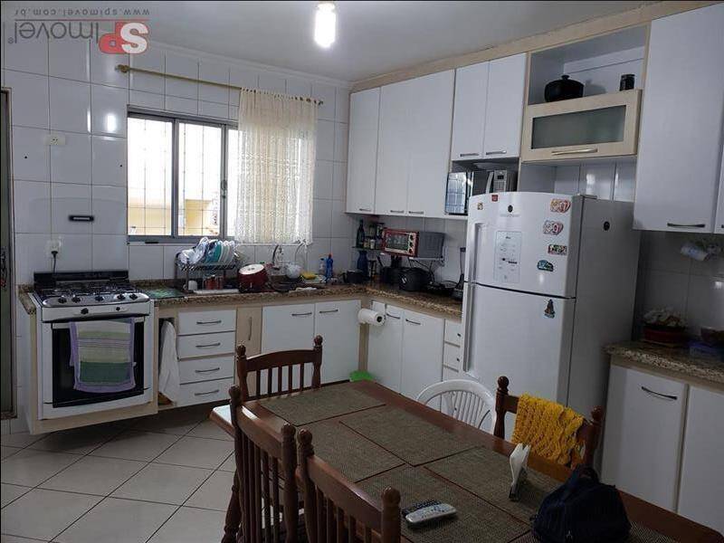 Casa à venda com 3 quartos, 202m² - Foto 3