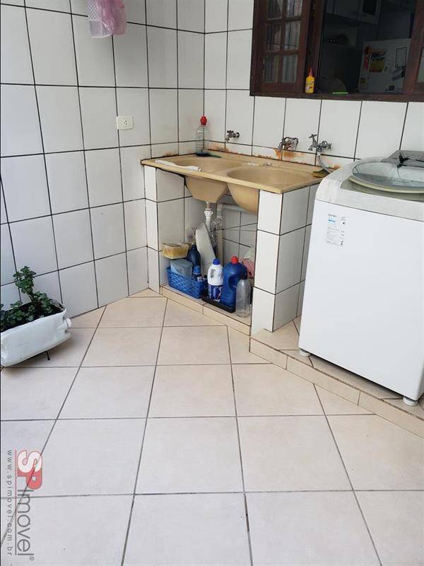 Casa à venda com 3 quartos, 202m² - Foto 5