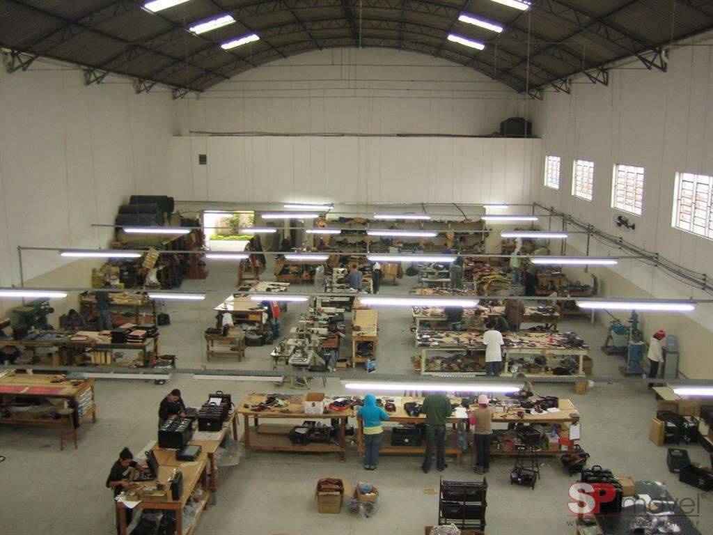 Sala-Conjunto, 1200 m² - Foto 4