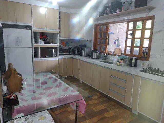 Casa à venda com 3 quartos, 180m² - Foto 12