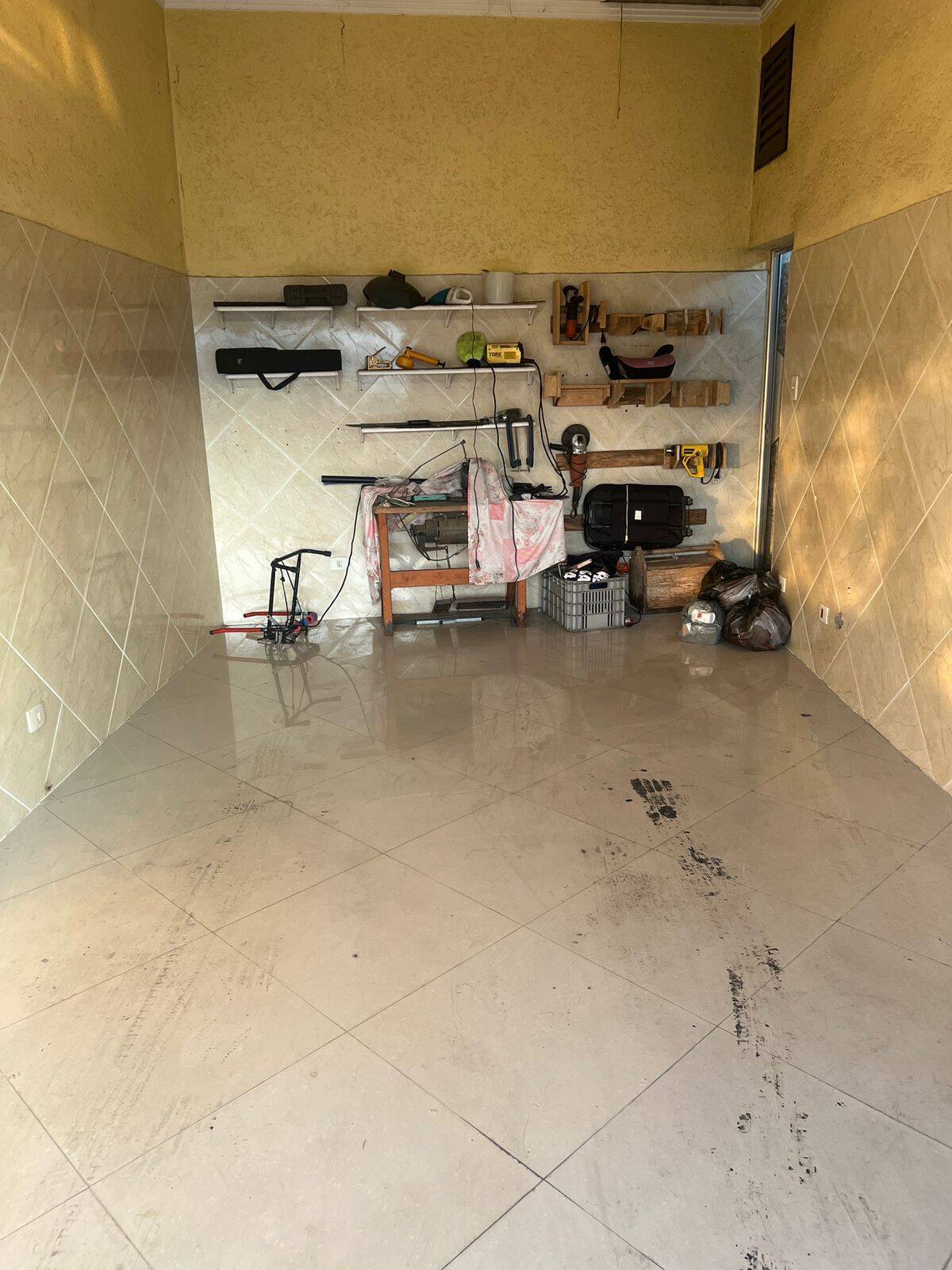 Casa à venda com 3 quartos, 60m² - Foto 9