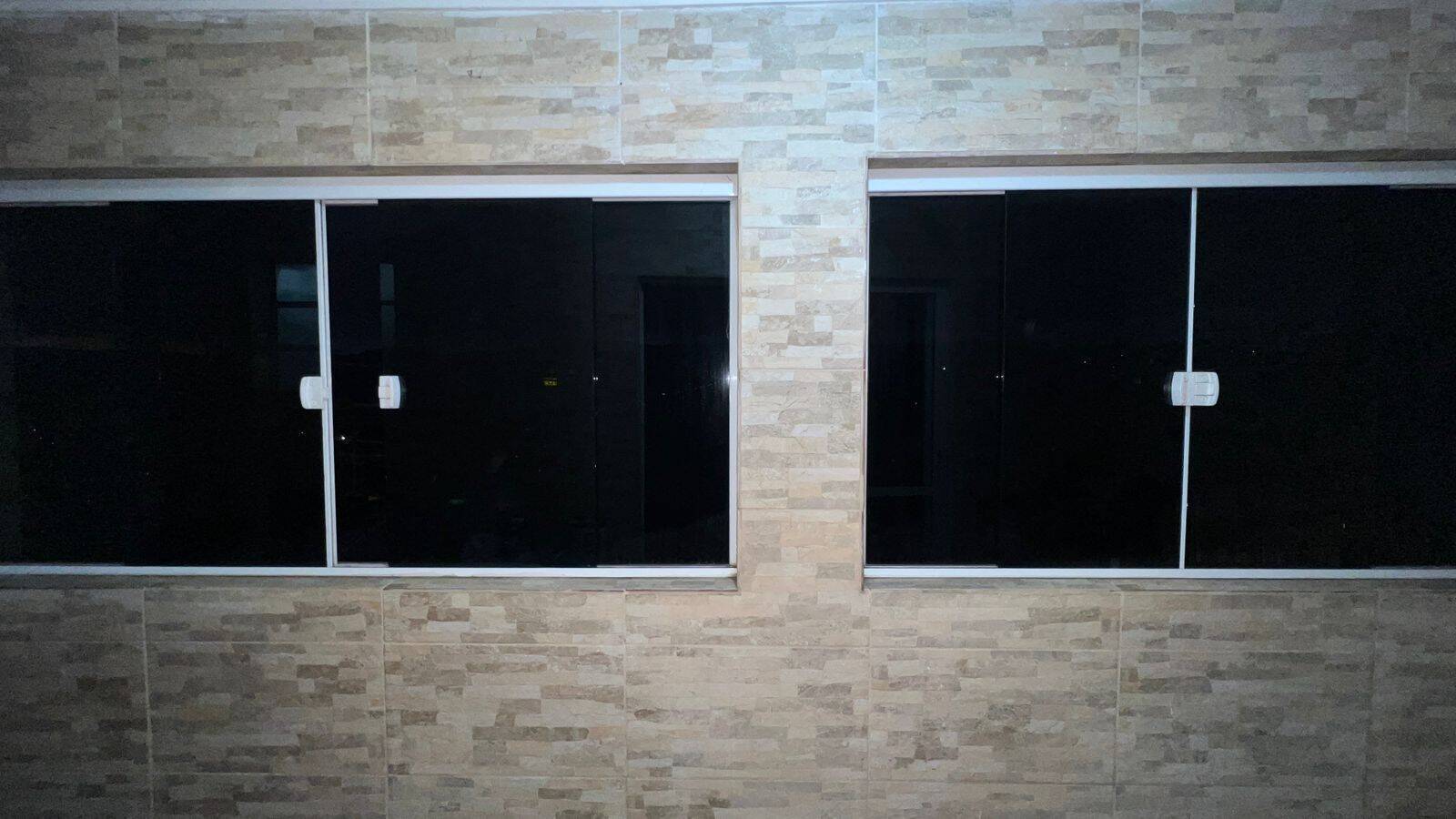 Casa à venda com 3 quartos, 60m² - Foto 11