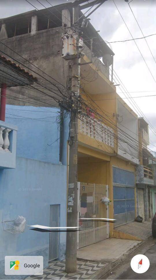 Casa à venda com 6 quartos, 350m² - Foto 2