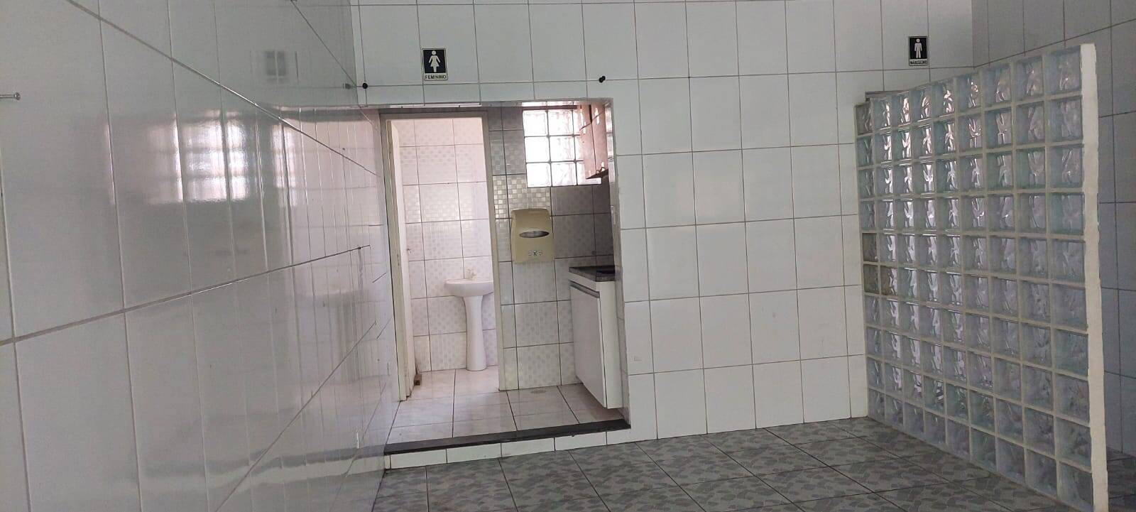Casa para alugar com 1 quarto, 30m² - Foto 11