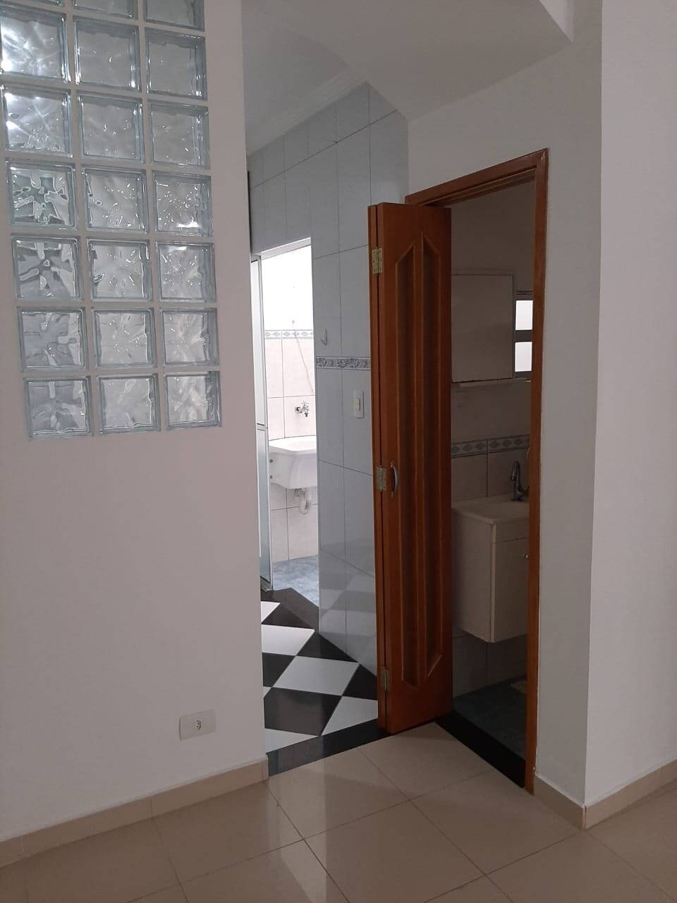 Casa à venda com 2 quartos, 76m² - Foto 4