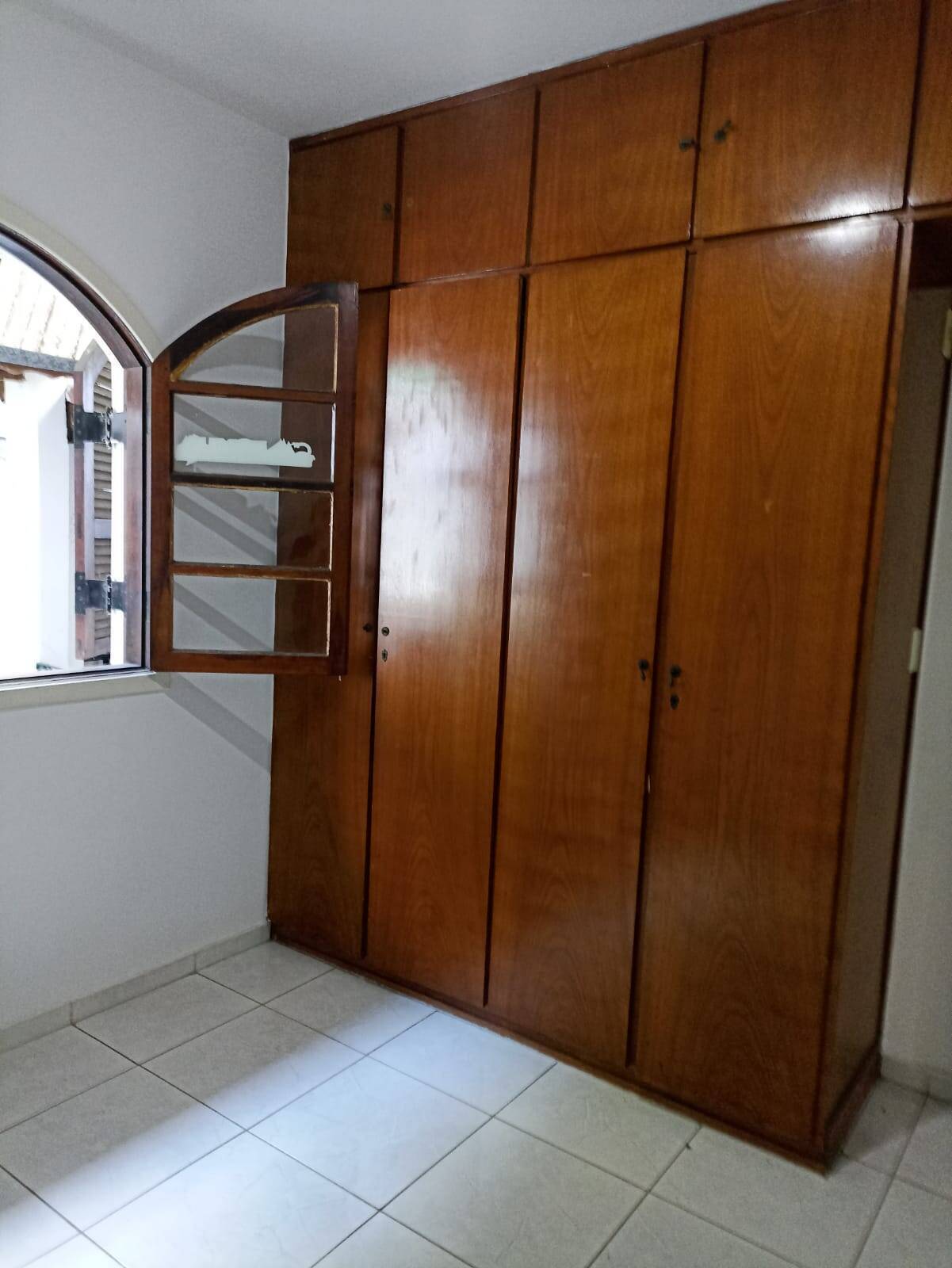 Casa à venda com 2 quartos, 155m² - Foto 7