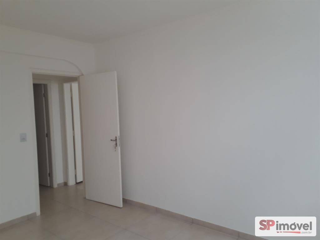 Apartamento para alugar com 2 quartos, 100m² - Foto 4