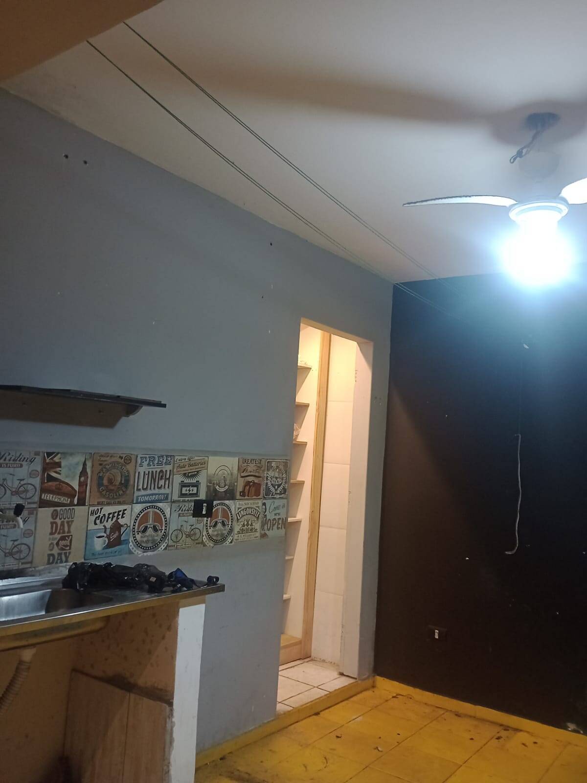 Casa à venda com 1 quarto, 125m² - Foto 2