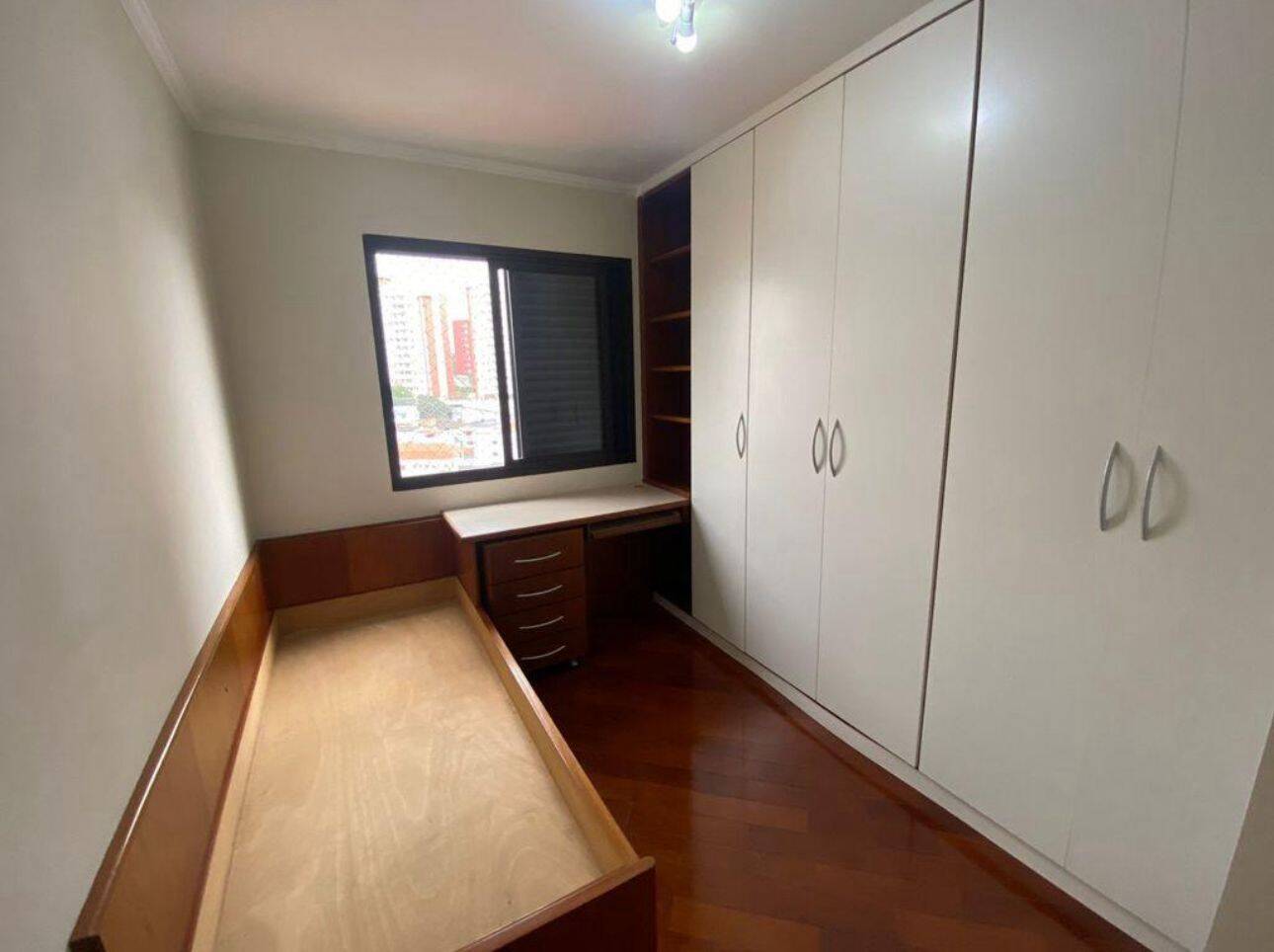 Apartamento para alugar com 2 quartos, 100m² - Foto 11