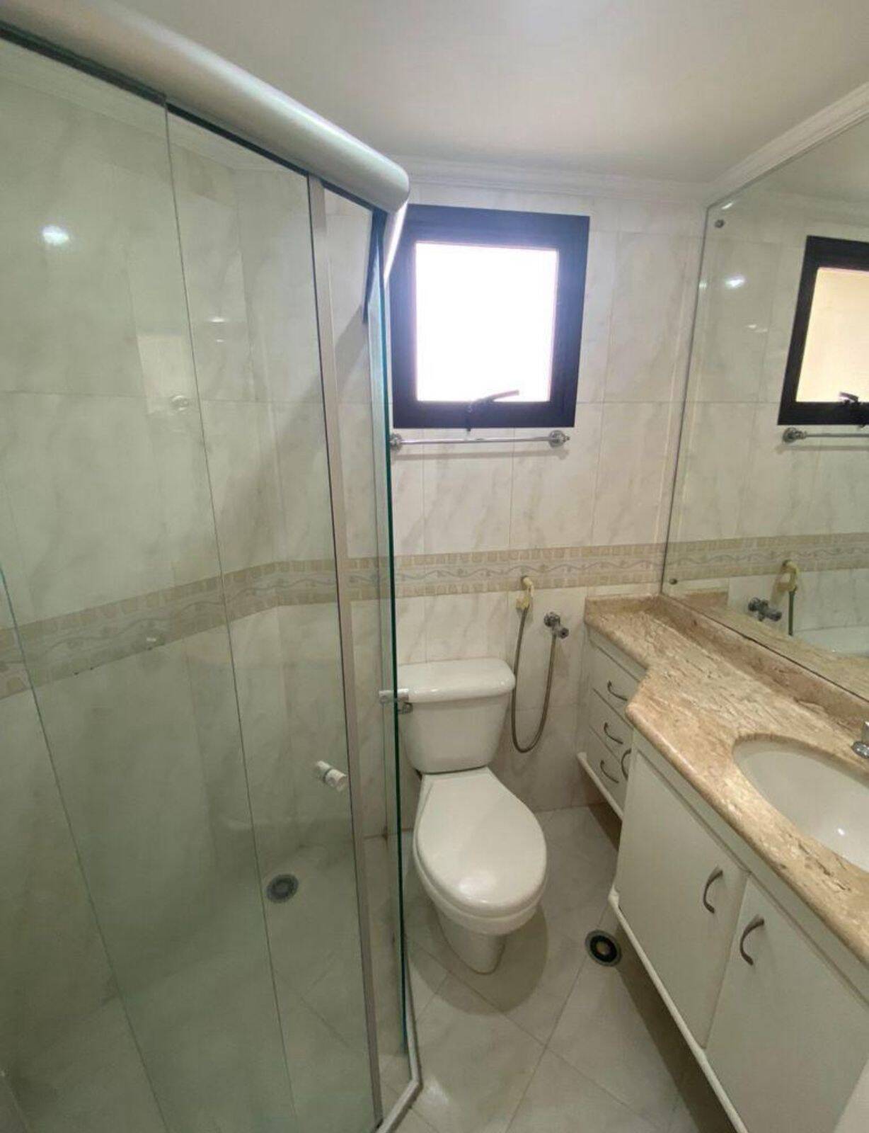 Apartamento para alugar com 2 quartos, 100m² - Foto 9